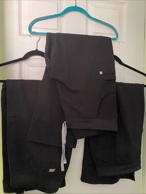 Figs Kade Black Scrub Pants XL Petite (qty 3)